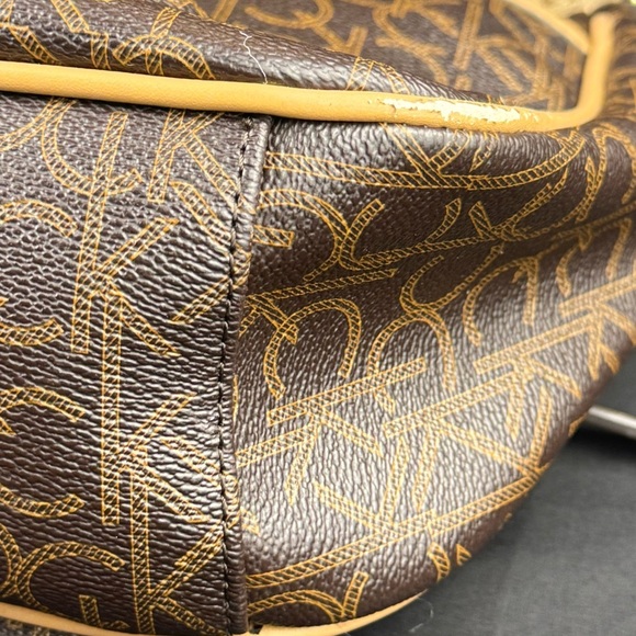 Calvin Klein Monogram Crossbody Purse RN 54163 CA 57151 - Good Condition - Picture 10 of 16